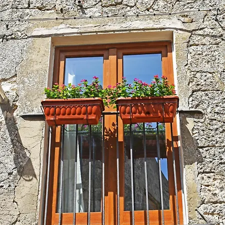 La Dimora Di Santa Barbara Petralia Soprana